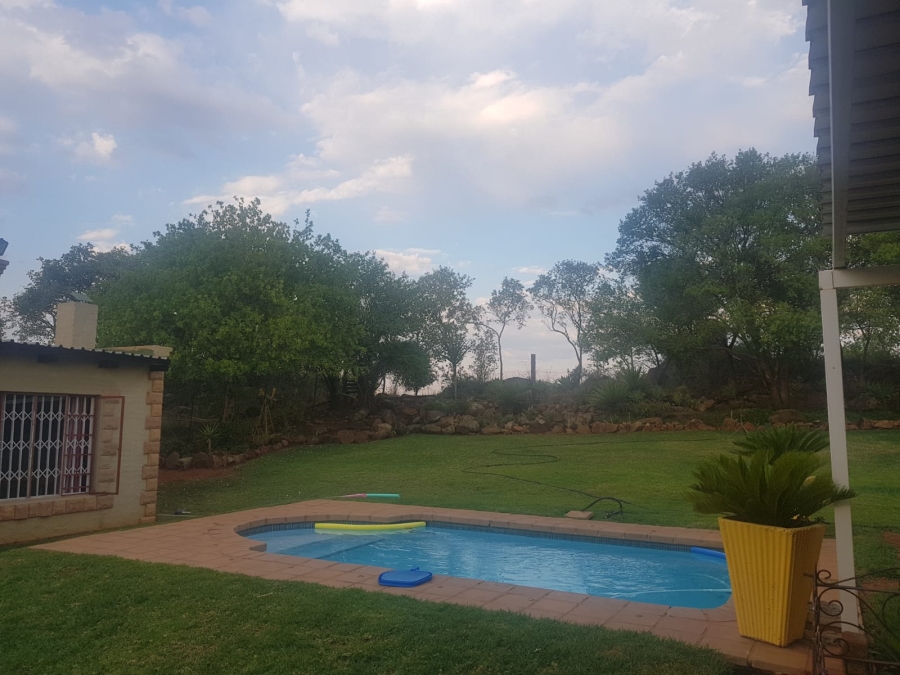 8 Bedroom Property for Sale in Waagfontein North West